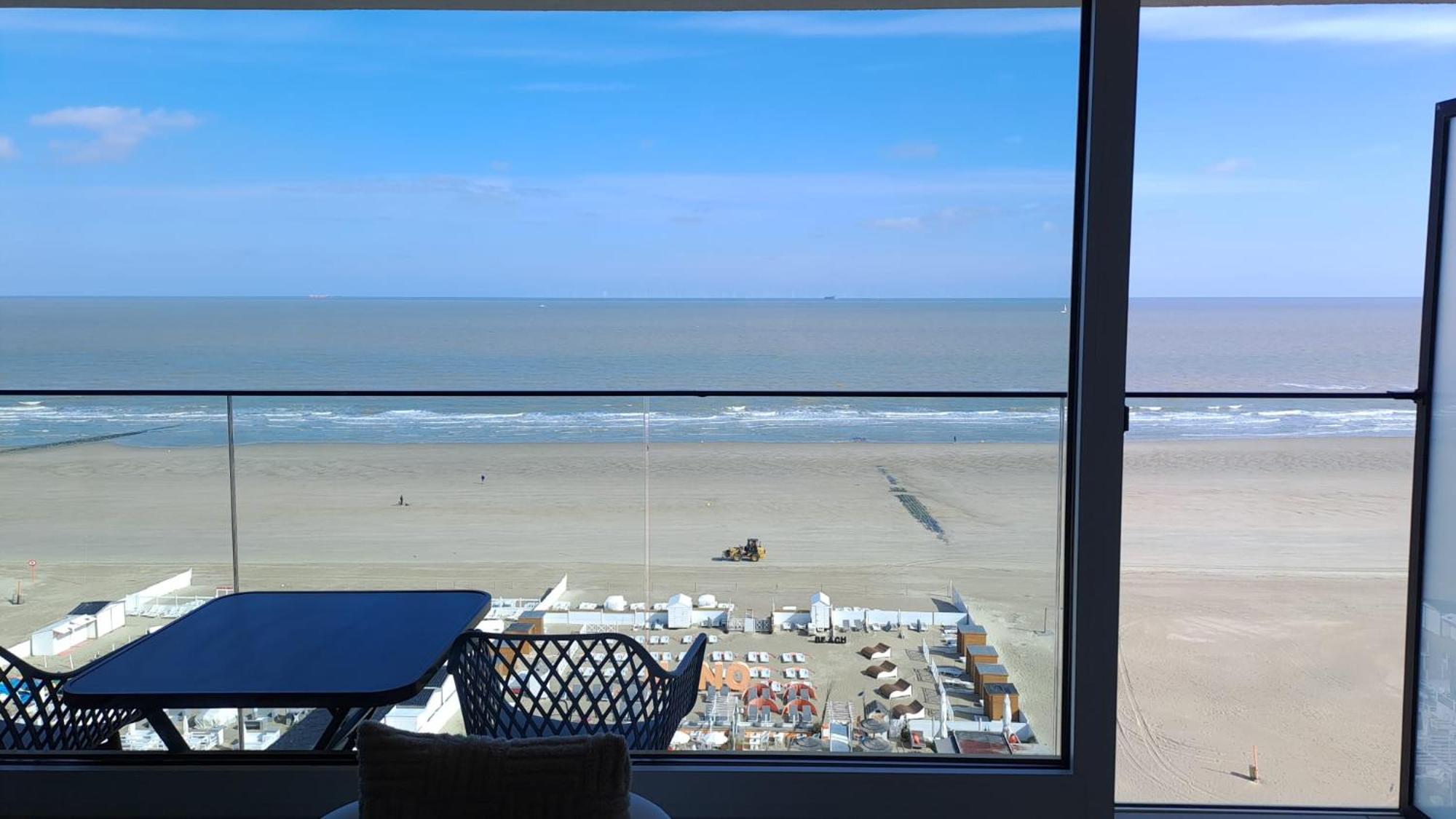 Modern Studio With Beautiful Sea View - 9Th Floor Blankenberge Buitenkant foto